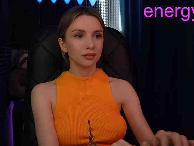 Malyshkaaa webcam
