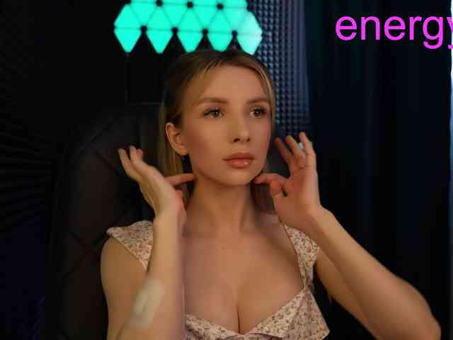 Malyshkaaa webcam