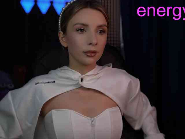Malyshkaaa webcam