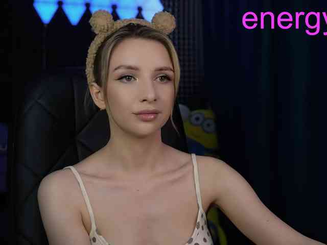 Malyshkaaa webcam