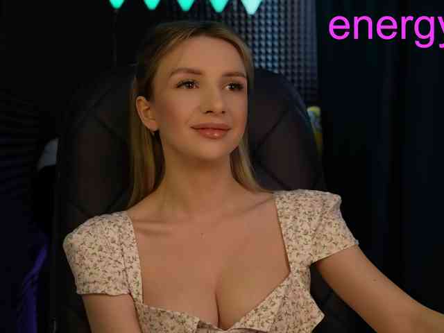Malyshkaaa webcam