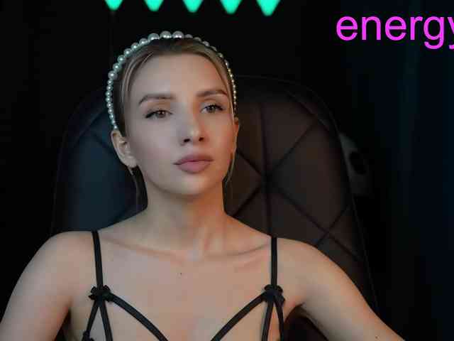 Malyshkaaa webcam