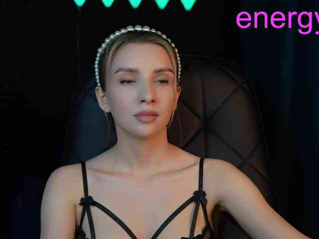 Malyshkaaa webcam