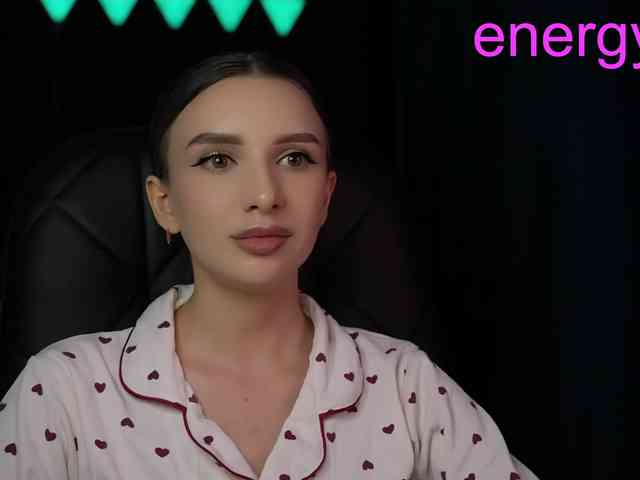 Malyshkaaa webcam