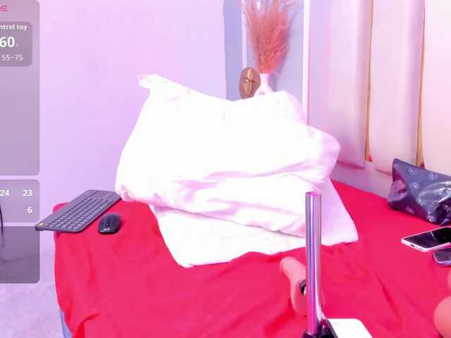 EmySandoval's BongaCams show and profile