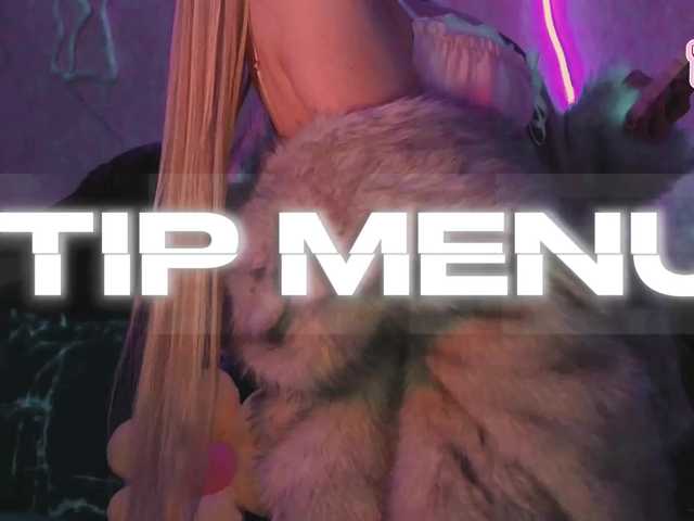 LollyGirlMoon's BongaCams show and profile