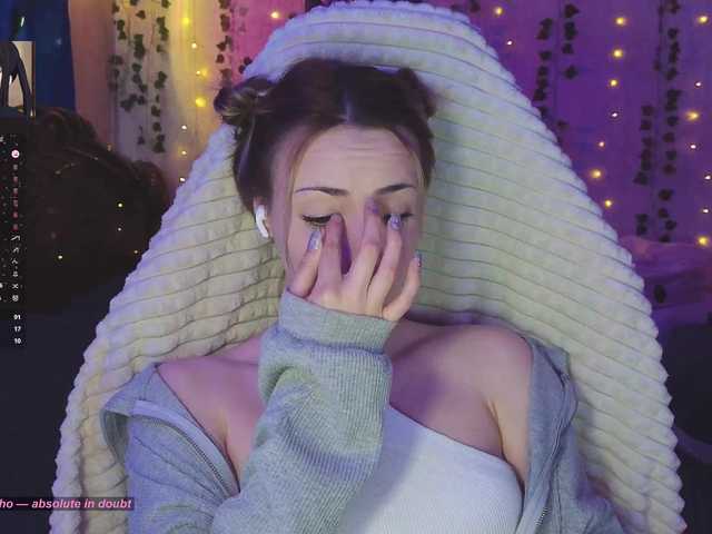 LollyGirlMoon's BongaCams show and profile