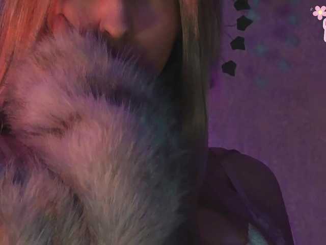 LollyGirlMoon's BongaCams show and profile