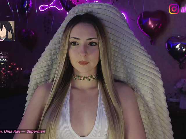 LollyGirlMoon's BongaCams show and profile