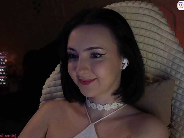 LollyGirlMoon from BongaCams