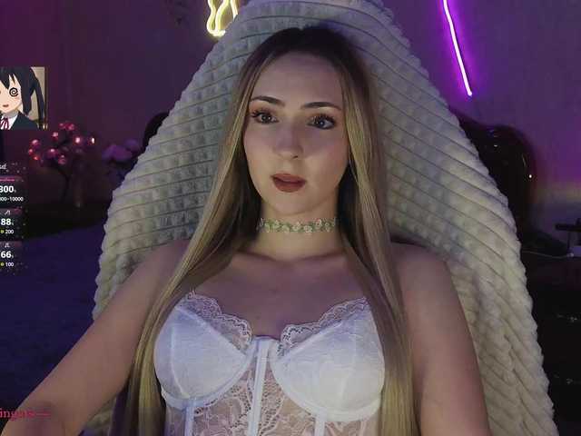 LollyGirlMoon's BongaCams show and profile