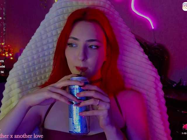 видео LollyGirlMoon