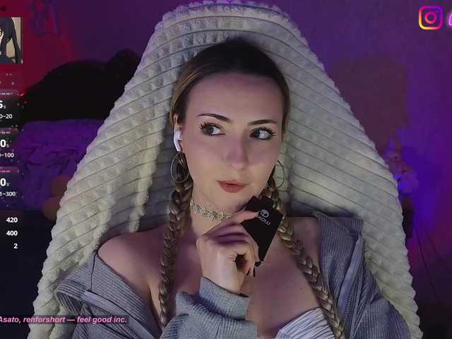 LollyGirlMoon's BongaCams show and profile