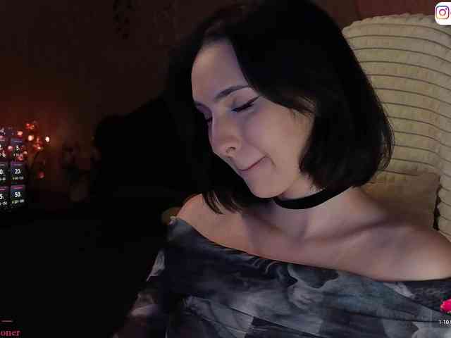 LollyGirlMoon bongacams
