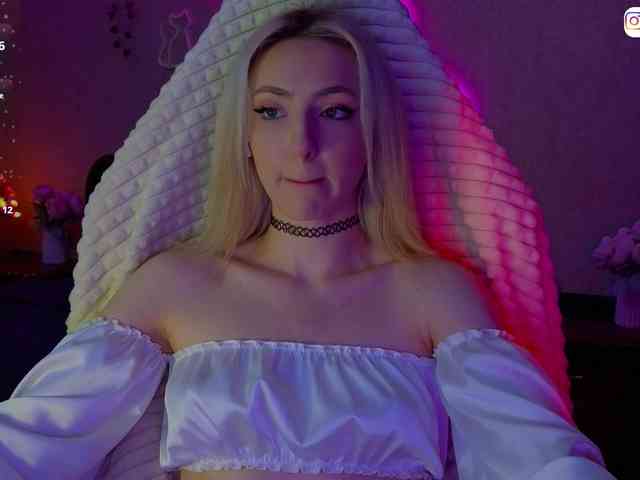 LollyGirlMoon Live Webcam on BongaCams LollyGirlMoon Live Webcam on BongaCams