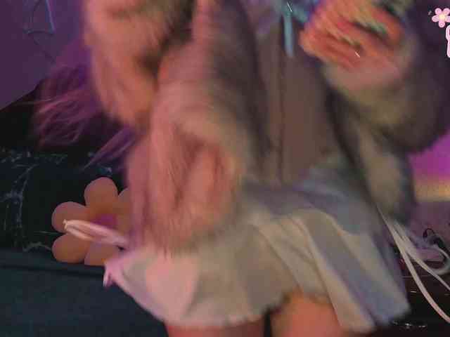 LollyGirlMoon LollyGirlMoon