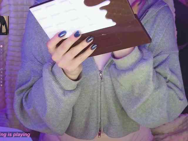 LollyGirlMoon Live Webcam on BongaCams