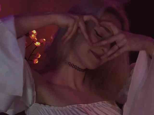 LollyGirlMoon Live Webcam on BongaCams