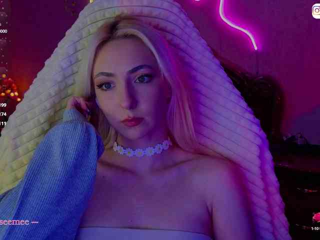 live sex LollyGirlMoon