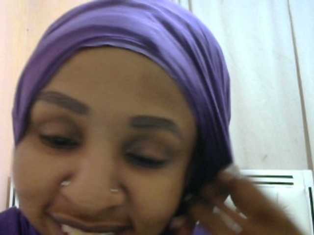 misskatrinah002 webcam bongacams model stream image