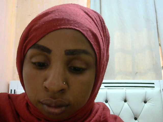 misskatrinah002 webcam bongacams model stream image