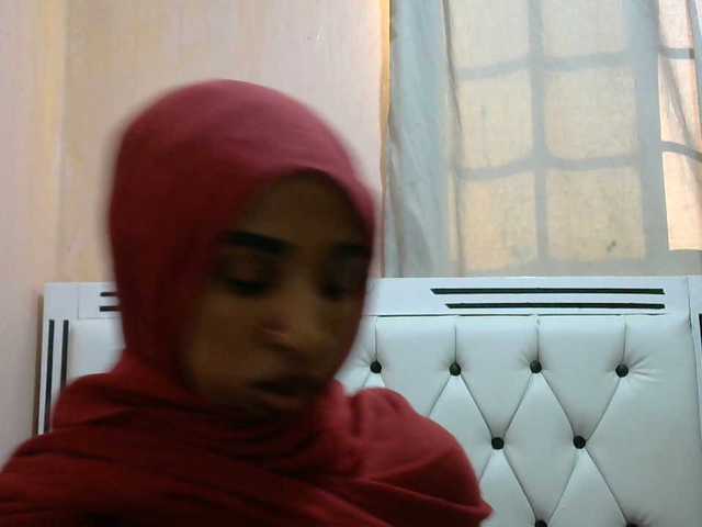 misskatrinah002 webcam bongacams model stream image