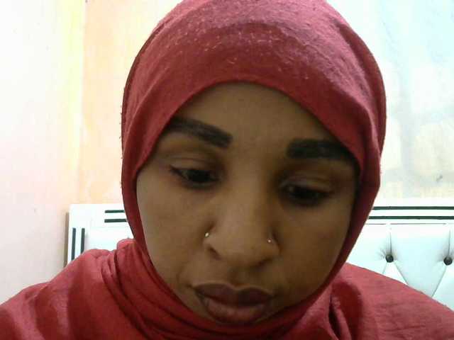 misskatrinah002 webcam bongacams model stream image