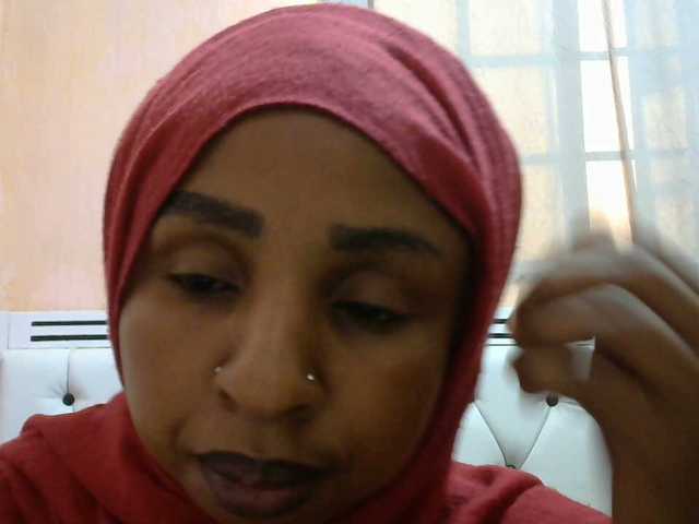 misskatrinah002 webcam bongacams model stream image