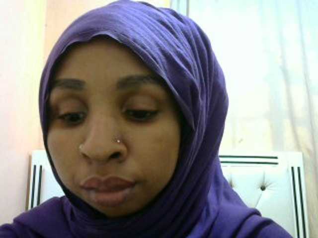 misskatrinah002 webcam bongacams model stream image