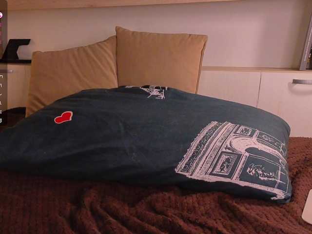 YourfoxAlice's BongaCams show and profile