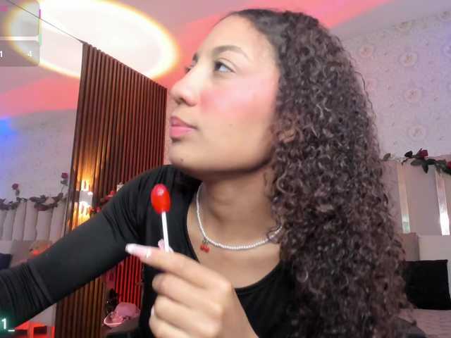 Daphnne-tay's BongaCams show and profile