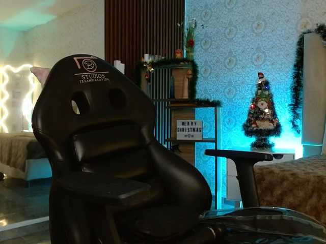 Daphnne-tay webcam bongacams model stream image