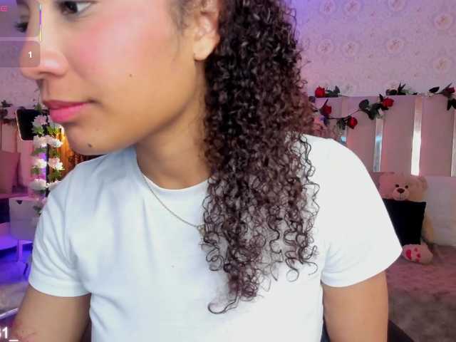 Daphnne-tay's BongaCams show and profile