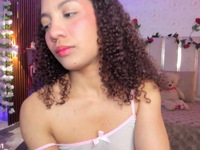 Daphnne-tay's BongaCams show and profile