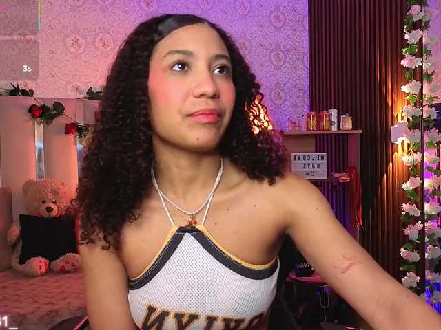 Daphnne-tay's BongaCams show and profile