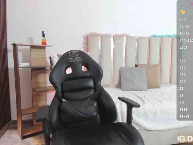 Daphnne-tay webcam