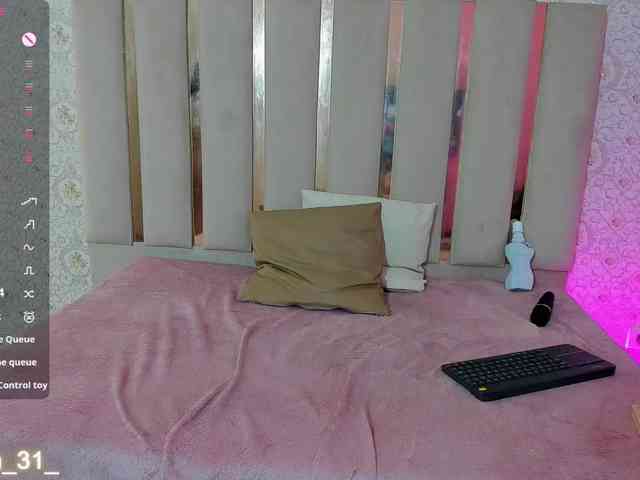 Daphnne-tay webcam