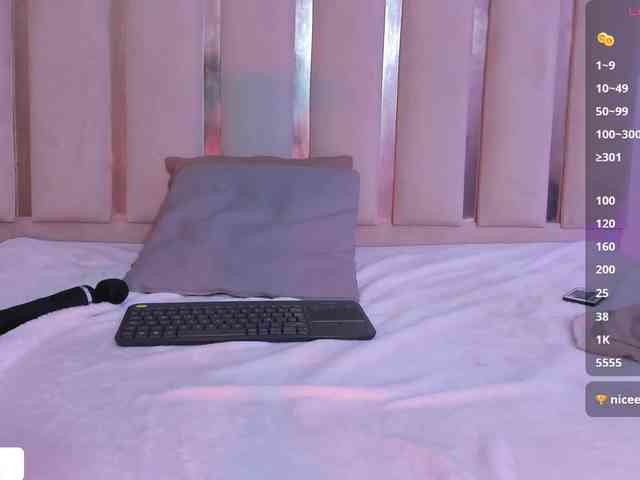 Daphnne-tay webcam