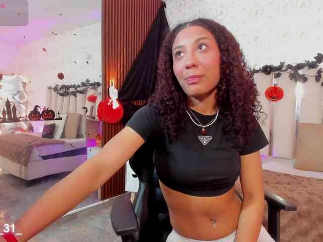 Daphnne-tay webcam