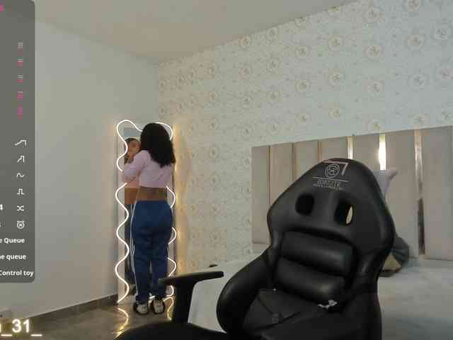 Daphnne-tay webcam