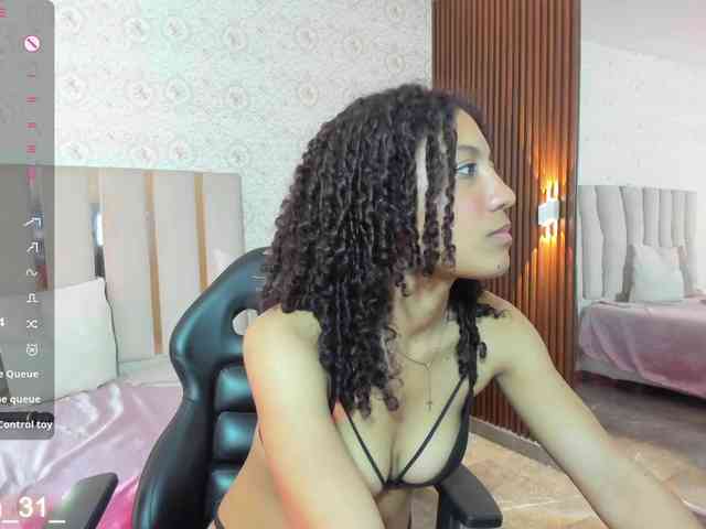 Daphnne-tay webcam