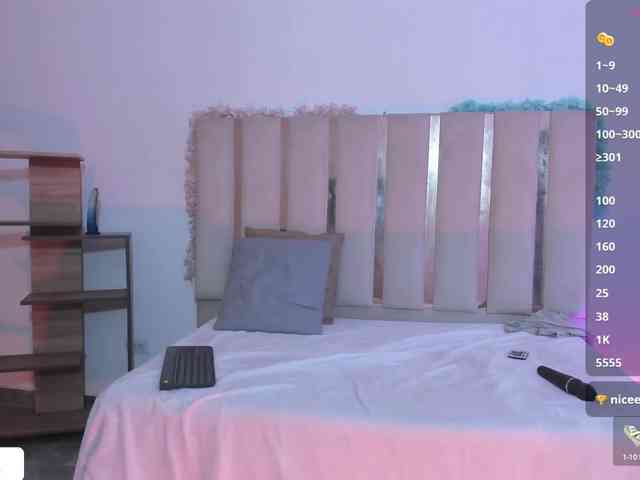Daphnne-tay webcam