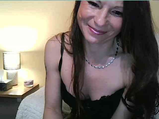 MilfNinna webcam