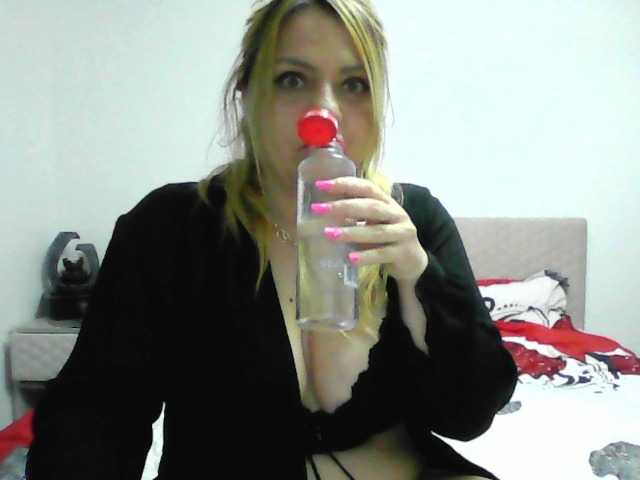 CrazyplesureAnna webcam