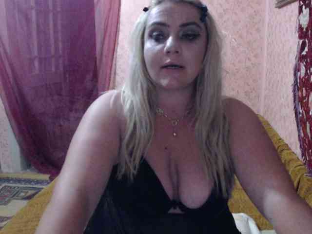 CrazyplesureAnna webcam