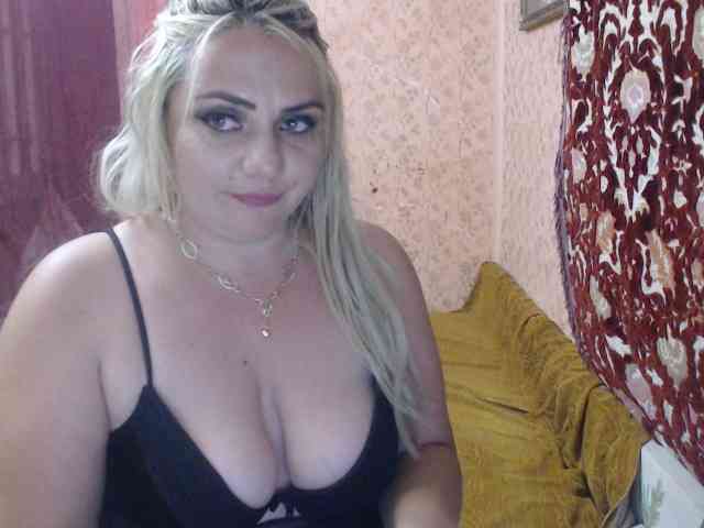 CrazyplesureAnna webcam
