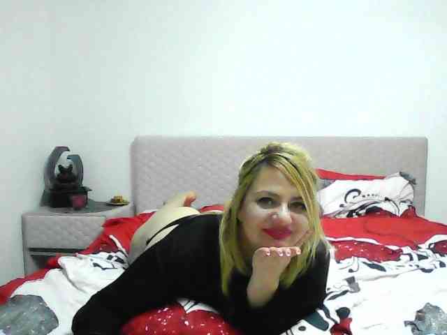 CrazyplesureAnna webcam