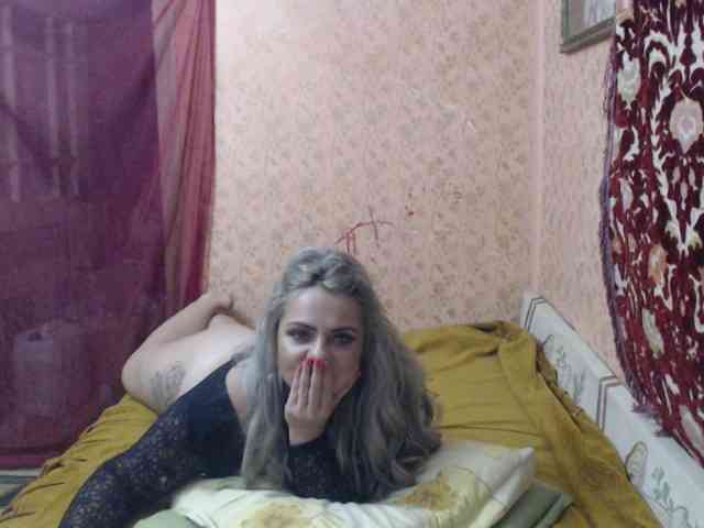 CrazyplesureAnna webcam