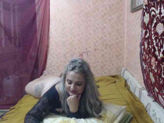 CrazyplesureAnna webcam