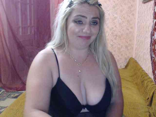 CrazyplesureAnna webcam